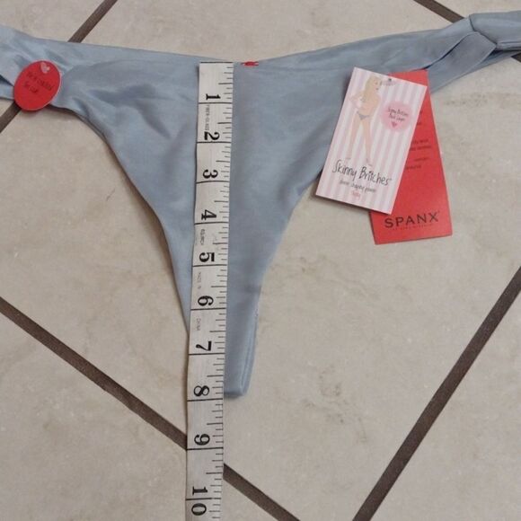 NWT Spanx Underwear bundle Four Thongs Gloss pink Ice blue Nude and Black L/XL - Picture 10 of 10